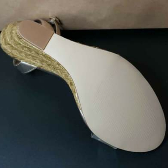 Lilly Pulitzer Natasha Wedges - Picture 3 of 3